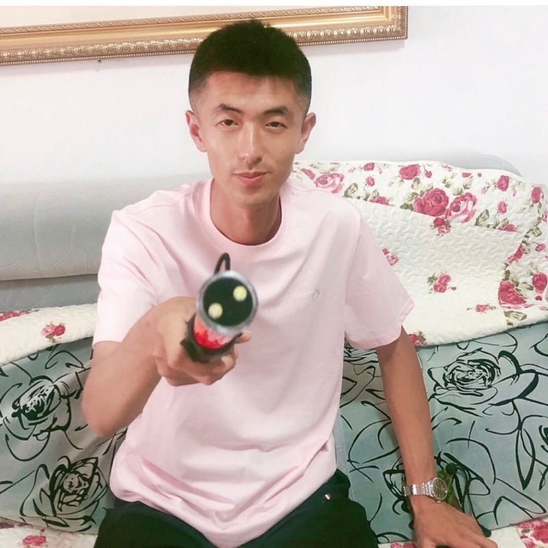 转身留下孤独的她的第一张照片--福州认干亲服务网