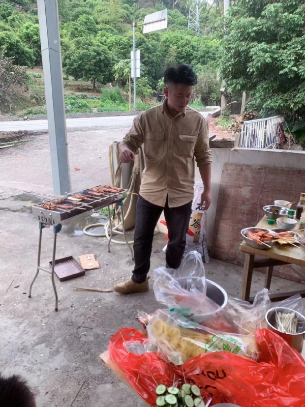 你黑我哟的第一张照片--福州认干亲服务网